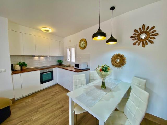 Marisol Beautiful Apartment With Oceanview 阿德耶 外观 照片