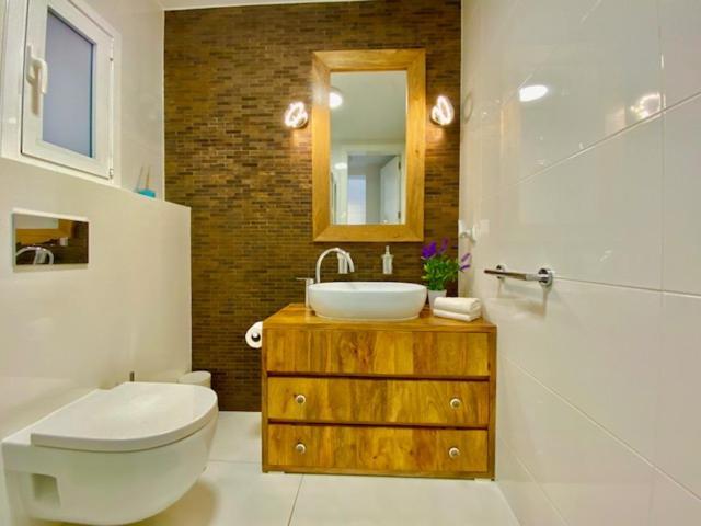 Marisol Beautiful Apartment With Oceanview 阿德耶 外观 照片